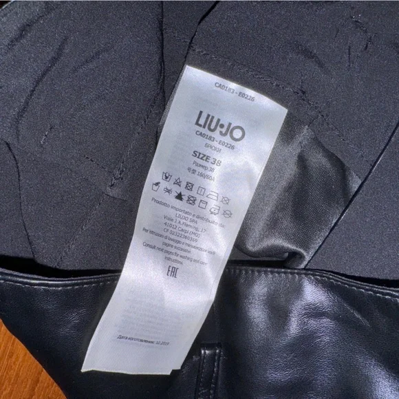 Liu Jo Milano faux leather Black Pants with Stud Accents high waist size 38 EU - Picture 6 of 13